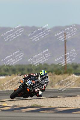 media/Oct-13-2025-Moto Forza (Mon) [[a66d839500]]/2-A Group/Session 3 (Turn 16)/